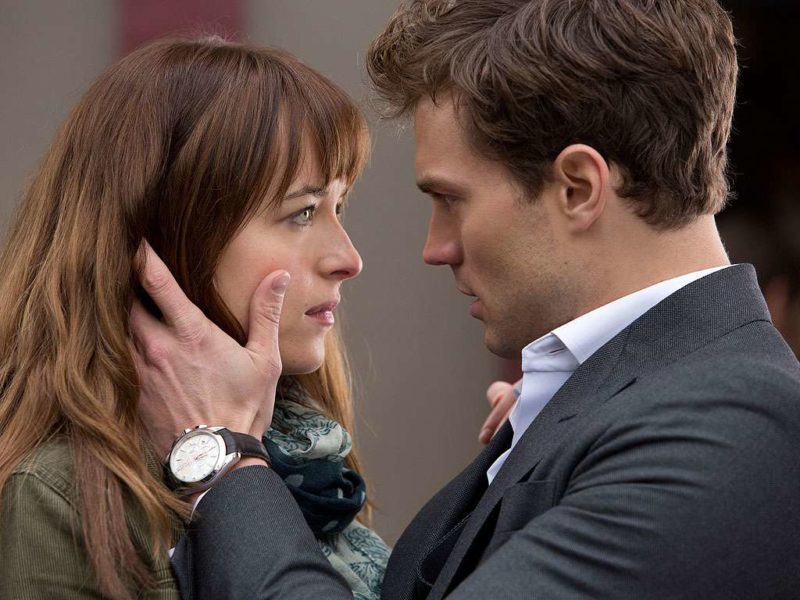 Synopsis and Review of Fifty Shades of Grey, a Romantic and Sensual Film